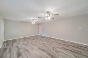 5739 Skylane Dr, Montgomery, TX 77316 - Photo 9