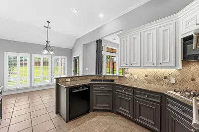 167 April Waters Drive W, Conroe, TX 77356 - Photo 19