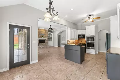 167 April Waters Drive W, Conroe, TX 77356 - Photo 17
