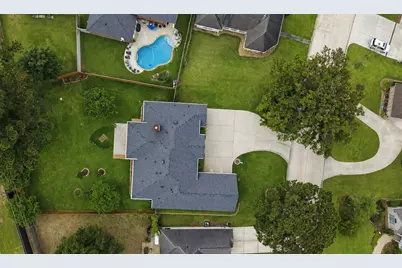 167 April Waters Drive W, Conroe, TX 77356 - Photo 45
