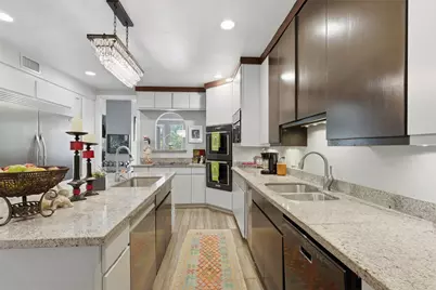 113 Sage Road, Houston, TX 77056 - Photo 13
