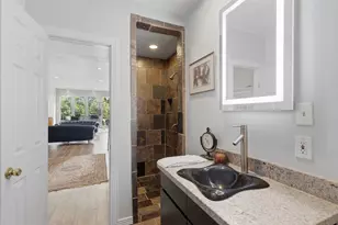 113 Sage Rd, Houston, TX 77056 - Photo 17