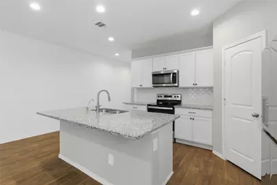 3007 Roman Forest Boulevard, New Caney, TX 77357 - Photo 9