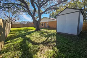 2207 Gontier Dr, Bay City, TX 77414 - Photo 5