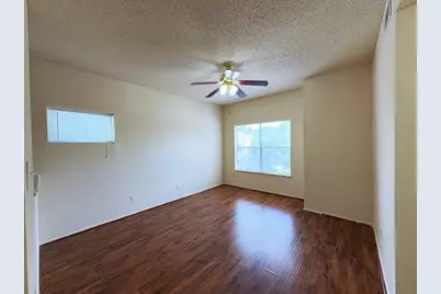 7900 Bissonnet Street #D1, Houston, TX 77074 - Photo 11
