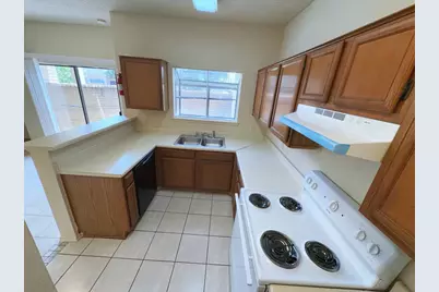 7900 Bissonnet Street #D1, Houston, TX 77074 - Photo 7