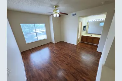 7900 Bissonnet Street #D1, Houston, TX 77074 - Photo 9