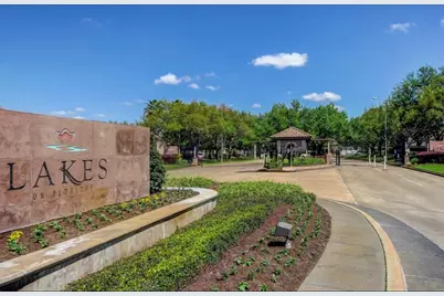 5523 Island Breeze Drive, Houston, TX 77041 - Photo 35