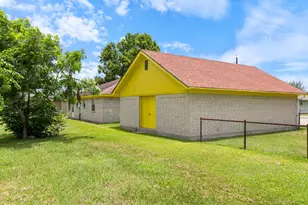 314 Rorem Ave, Palacios, TX 77465 - Photo 31