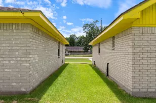 314 Rorem Ave, Palacios, TX 77465 - Photo 29
