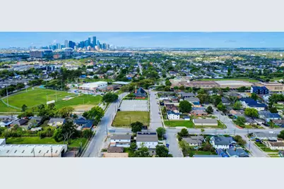 5402 Margarita Street, Houston, TX 77020 - Photo 3