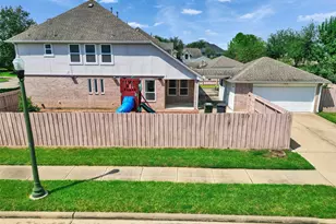 3902 Breaux Bridge Ln, Sugar Land, TX 77479 - Photo 5
