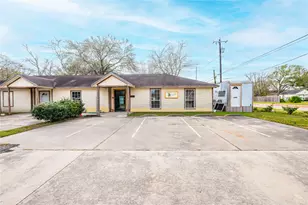 1401 Cedar Dr, La Marque, TX 77568 - Photo 13