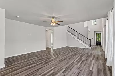 706 Santa Elena Trail, Conroe, TX 77304 - Photo 13