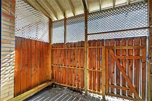 9803 Club Creek Dr, Houston, TX 77036 - Photo 31