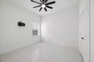 10810 Spiny Elm Ct, Cypress, TX 77433 - Photo 17