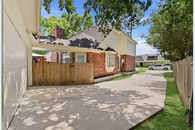 3439 Ashlock Drive, Houston, TX 77082 - Photo 31
