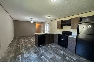 18093 Pickering Rd, Conroe, TX 77302 - Photo 9