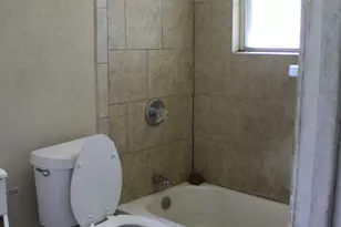 4813 Angleton St, Houston, TX 77033 - Photo 11