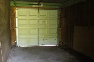 4813 Angleton St, Houston, TX 77033 - Photo 13