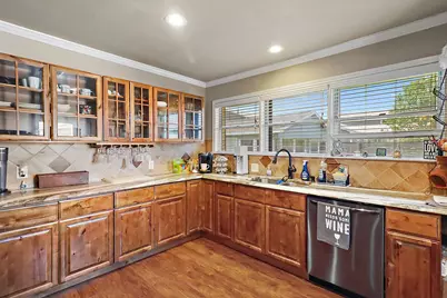 9926 Ocean Drive, Beach City, TX 77523 - Photo 15