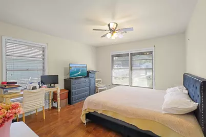 9926 Ocean Drive, Beach City, TX 77523 - Photo 19