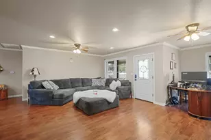 9926 Ocean Dr, Beach City, TX 77523 - Photo 11