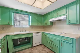 714 Lodgehill Ln, Houston, TX 77090 - Photo 11