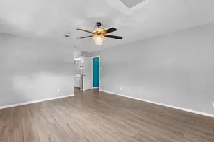 714 Lodgehill Ln, Houston, TX 77090 - Photo 17