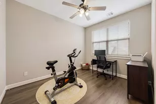 603 Link Rd, Houston, TX 77009 - Photo 9