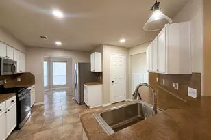 8018 Sesame St, Baytown, TX 77521 - Photo 7