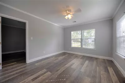 107 Crockett Street, Hallettsville, TX 77964 - Photo 13