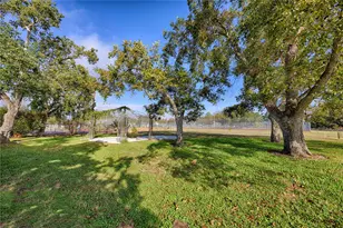 107 Crockett St, Hallettsville, TX 77964 - Photo 29