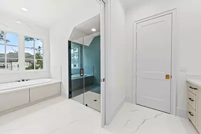 1614 Lynnview Drive, Houston, TX 77055 - Photo 33