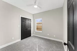 8221 Flaxman St, Houston, TX 77029 - Photo 25
