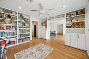 5726 Stillbrooke Dr, Houston, TX 77096 - Photo 19