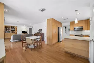 5726 Stillbrooke Dr, Houston, TX 77096 - Photo 11