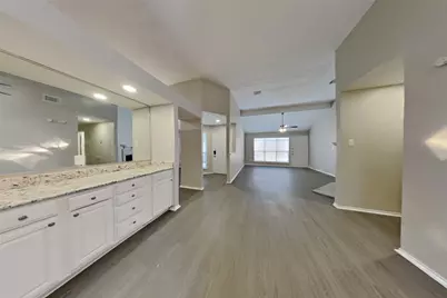 2007 Barronett Bend, Sugar Land, TX 77478 - Photo 7