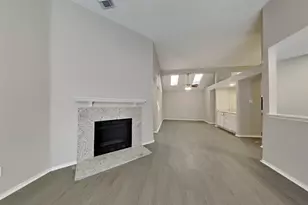 2007 Barronett Bend, Sugar Land, TX 77478 - Photo 3