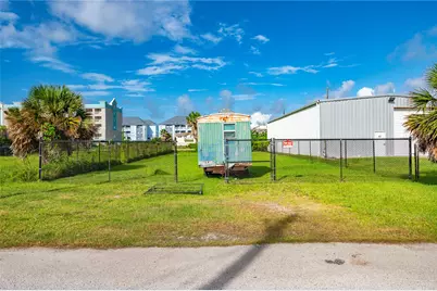 3619 Yale Street, Galveston, TX 77554 - Photo 9