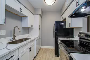 8421 Hearth Dr, Houston, TX 77054 - Photo 5