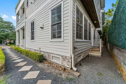 426 Marshall Street, Houston, TX 77006 - Photo 9