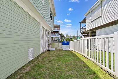 16716 Tahiti Way, Jamaica Beach, TX 77554 - Photo 49