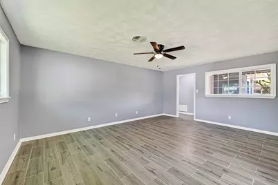 1925 Palm Street, La Marque, TX 77568 - Photo 9