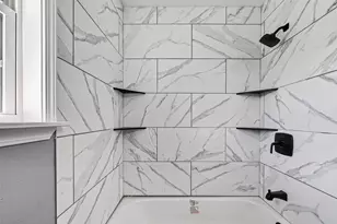 1925 Palm St, La Marque, TX 77568 - Photo 37