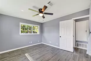 1925 Palm St, La Marque, TX 77568 - Photo 35