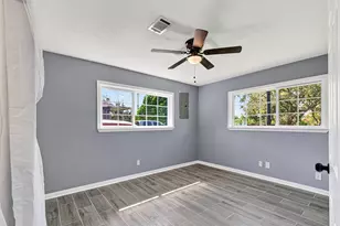 1925 Palm St, La Marque, TX 77568 - Photo 33