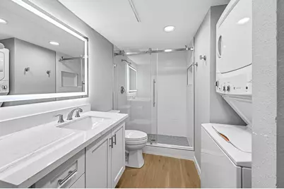 7555 Katy Fwy #146, Houston, TX 77024 - Photo 13