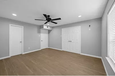 7555 Katy Fwy #146, Houston, TX 77024 - Photo 11