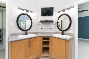 1926 Mosa Creek Ct, Houston, TX 77017 - Photo 15